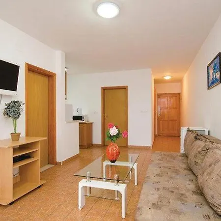 Iovo - Family One Bedroom With Terrace A1 Apartment *